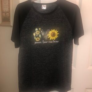 Womens sunflower top- BNWOT